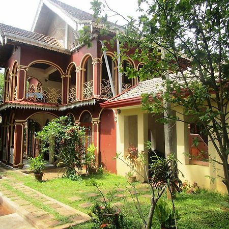 Hotel Shalini Anuradhapura Exterior foto