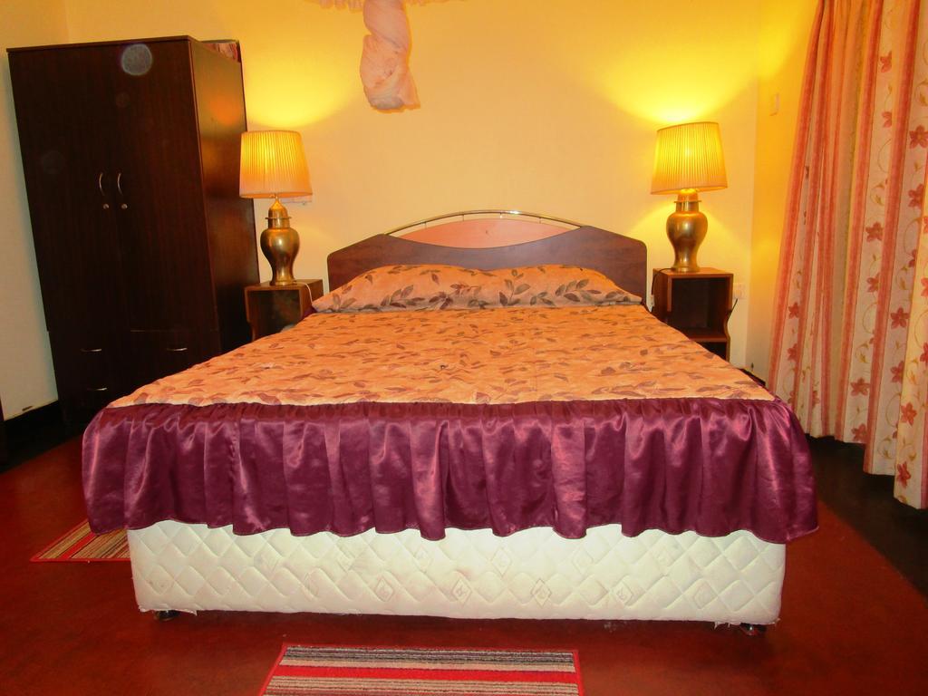 Hotel Shalini Anuradhapura Zimmer foto
